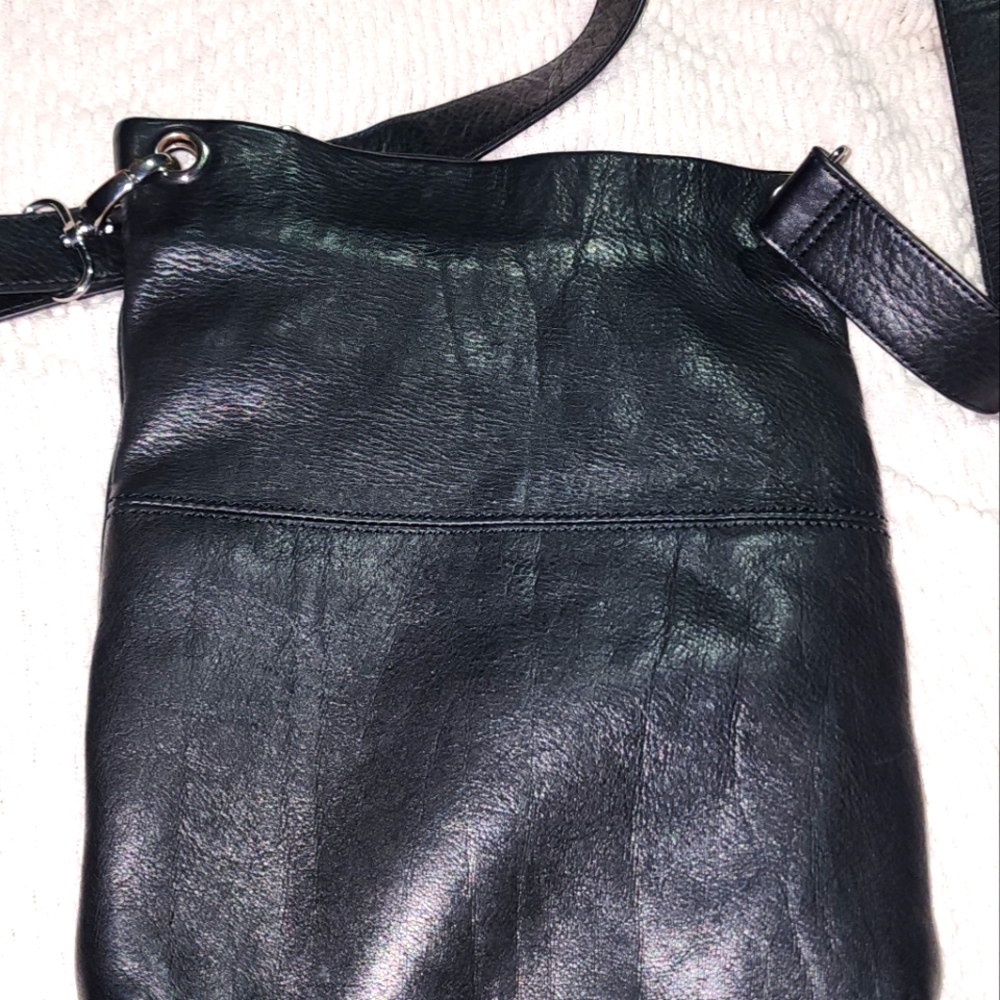 Margot New York Black Leather cross body bag. - Picture 3 of 5